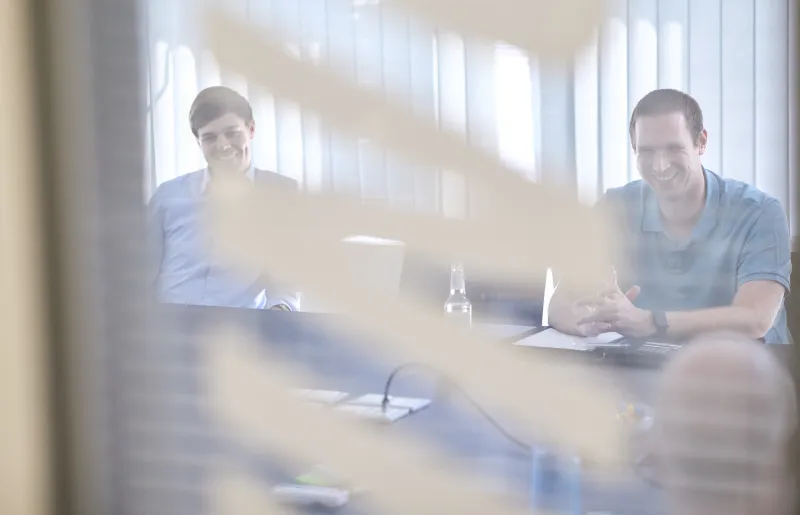 Vier Schritte zum neuen Job: Unser Bewerbungsprozess